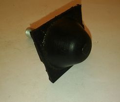 Śruba środkowa resoru 126p