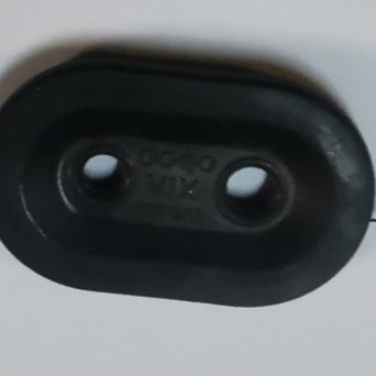 Przelotka linki licznika i cięgna gazu PN Caro