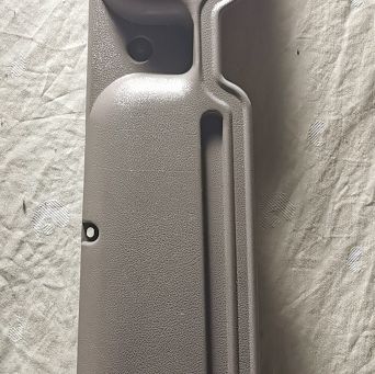 Kieszeń drzwi przód L szara CC Fiat