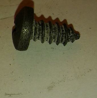 Wkręt  5,5 x 14,0 walcowy wspornika zderzaka 126p