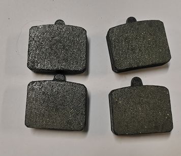Klocki hamulcowe 10-25 Skoda 105, 120 przód kpl.
